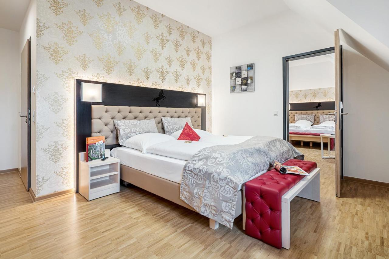 Hotel Rappen Rothenburg Ob Der Tauber Kültér fotó