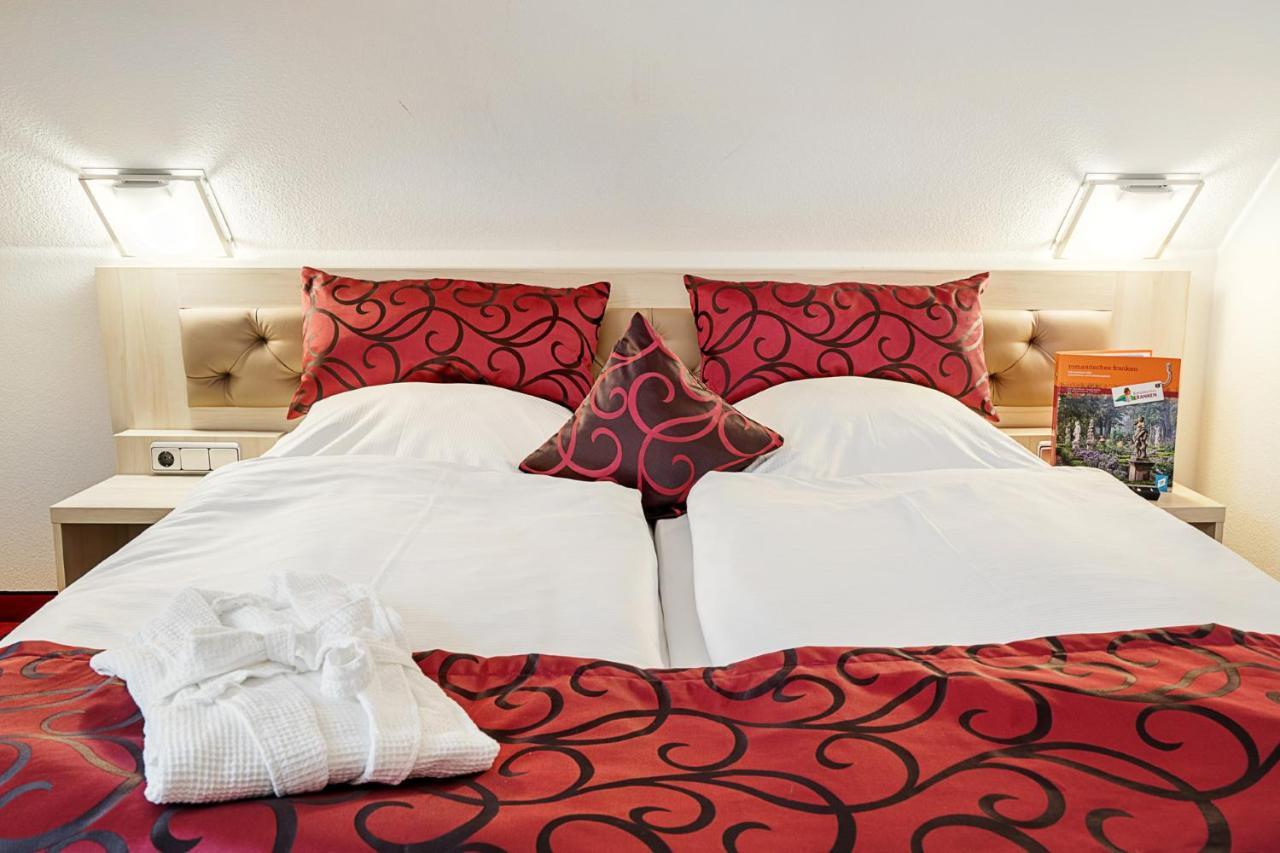 Hotel Rappen Rothenburg Ob Der Tauber Kültér fotó