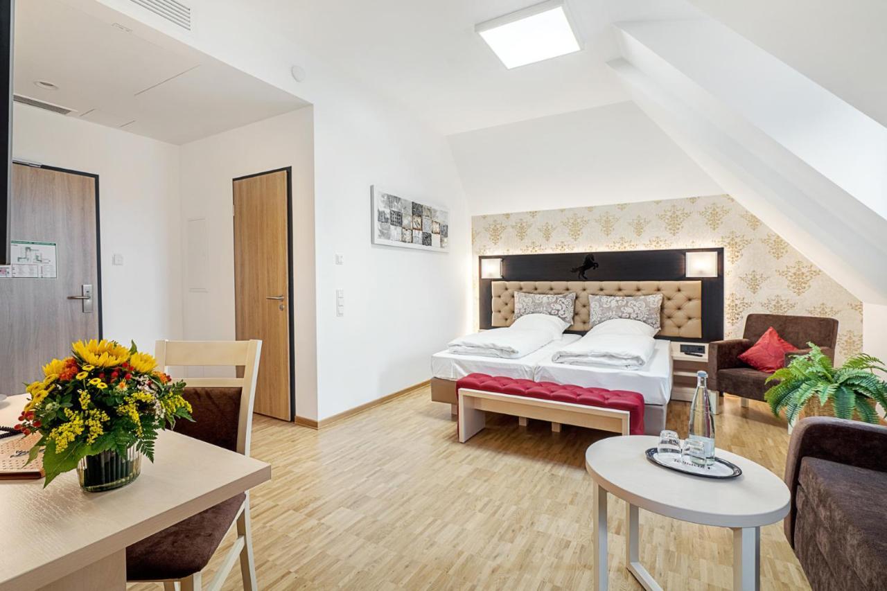Hotel Rappen Rothenburg Ob Der Tauber Kültér fotó