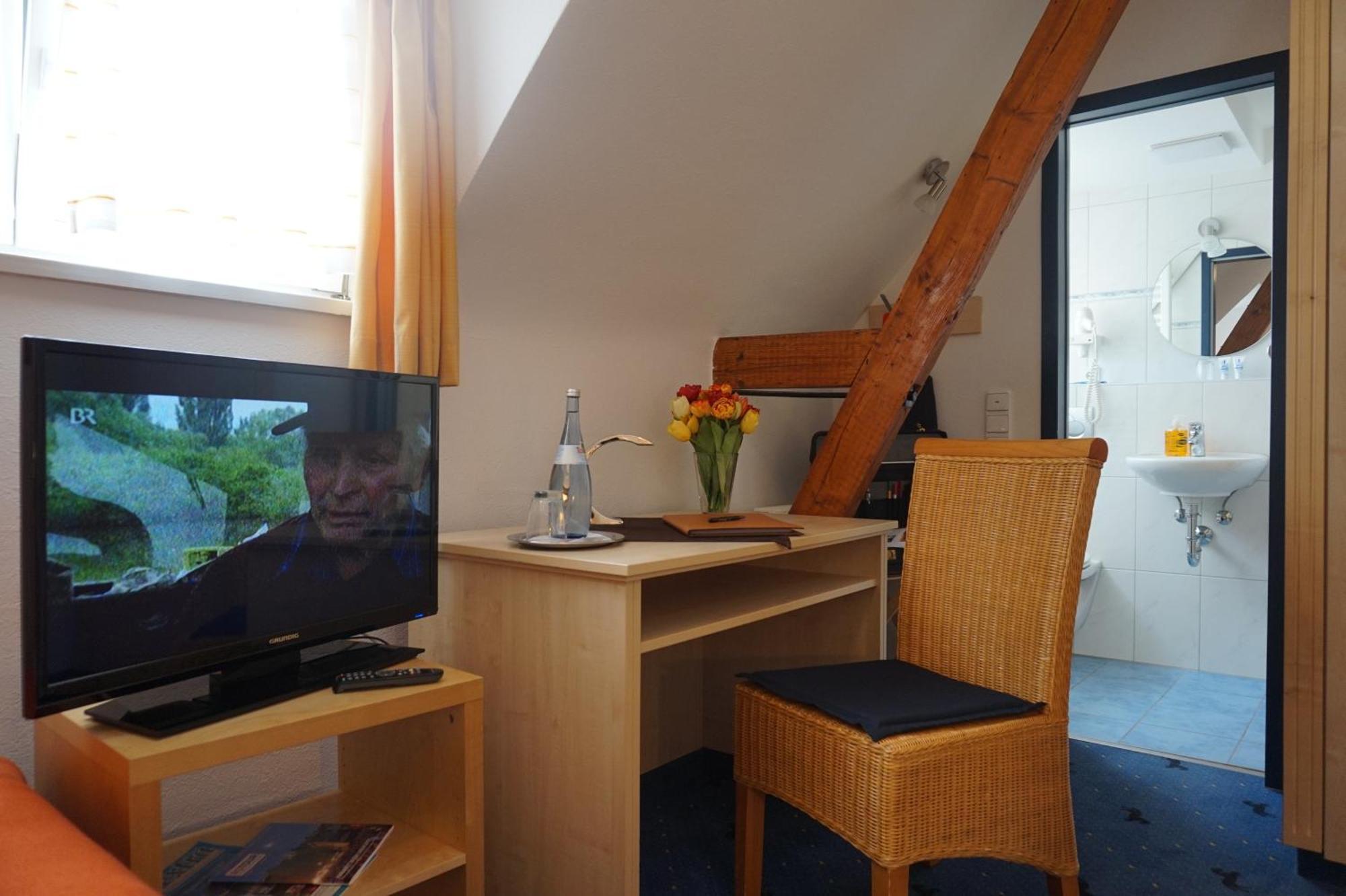 Hotel Rappen Rothenburg Ob Der Tauber Szoba fotó