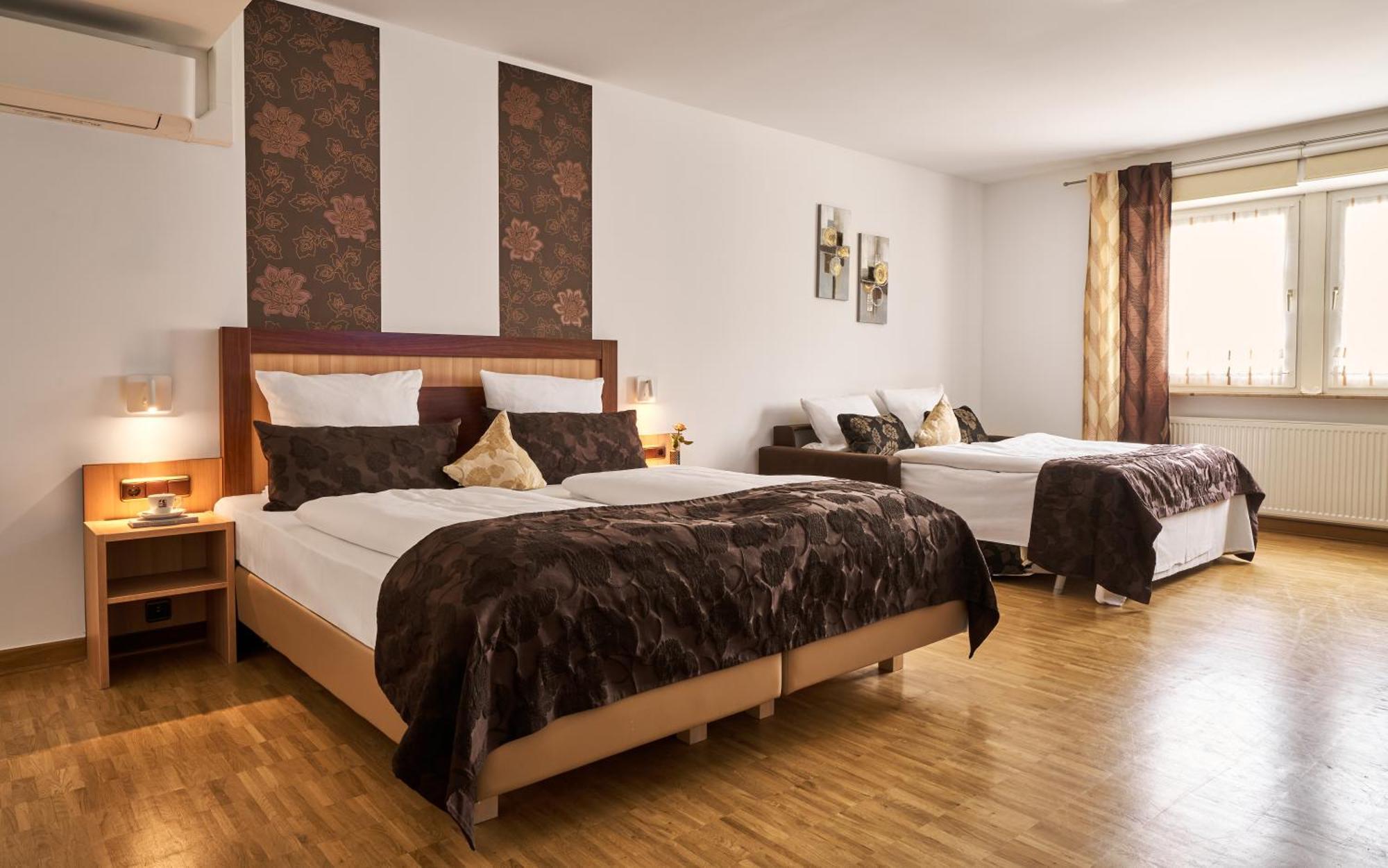Hotel Rappen Rothenburg Ob Der Tauber Kültér fotó